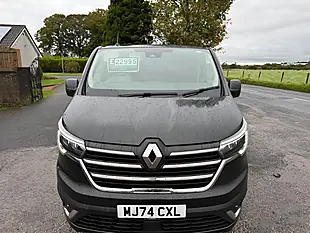 Used 2024 Renault Trafic Extra Sport Black - Interior and Exterior details 10