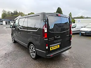 Used 2024 Renault Trafic Extra Sport Black - Interior and Exterior details 6