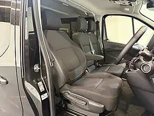 Used 2024 Renault Trafic Extra Sport Black - Interior and Exterior details 13