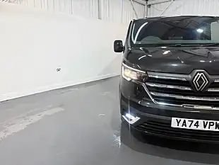 Used 2024 Renault Trafic Extra Sport Black - Interior and Exterior details 7