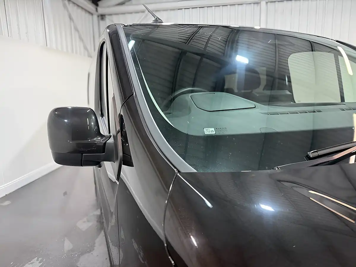 Used 2024 Renault Trafic Extra Sport Black - Interior and Exterior details 9