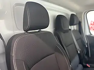 Used 2024 Renault Trafic Extra White - Interior and Exterior details 15