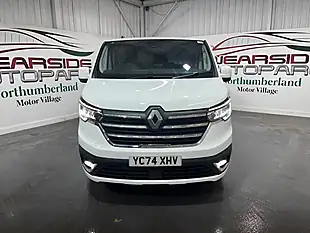 Used 2024 Renault Trafic Extra White - Interior and Exterior details 2