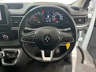 Used 2024 Renault Trafic Extra White - Interior and Exterior details 20
