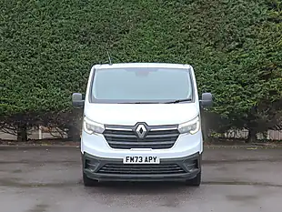 Used 2024 Renault Trafic LL30 Business Glacier White - Interior and Exterior details 3