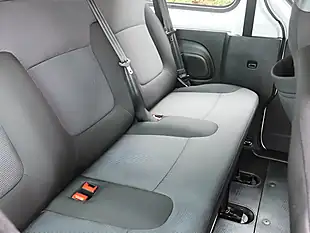 Used 2024 Renault Trafic LL30 Business Glacier White - Interior and Exterior details 8
