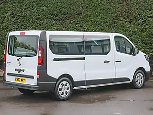 Used 2024 Renault Trafic LL30 Business Glacier White - Interior and Exterior details 9