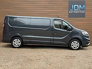 Used 2024 Renault Trafic LL30 Extra Blue Grey - Interior and Exterior details 2