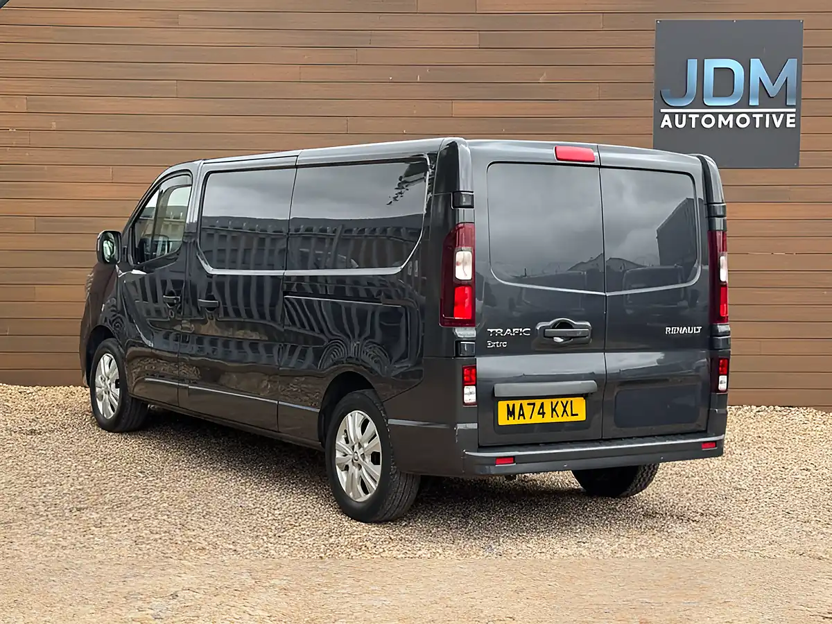 Used 2024 Renault Trafic LL30 Extra Blue Grey - Interior and Exterior details 5