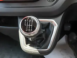 Used 2024 Renault Trafic LL30 Extra Glacier White - Interior and Exterior details 15