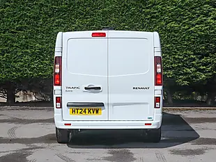 Used 2024 Renault Trafic LL30 Extra Glacier White - Interior and Exterior details 7