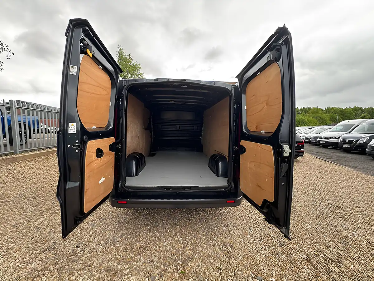 Used 2024 Renault Trafic LL30 Extra Slate Grey - Interior and Exterior details 5