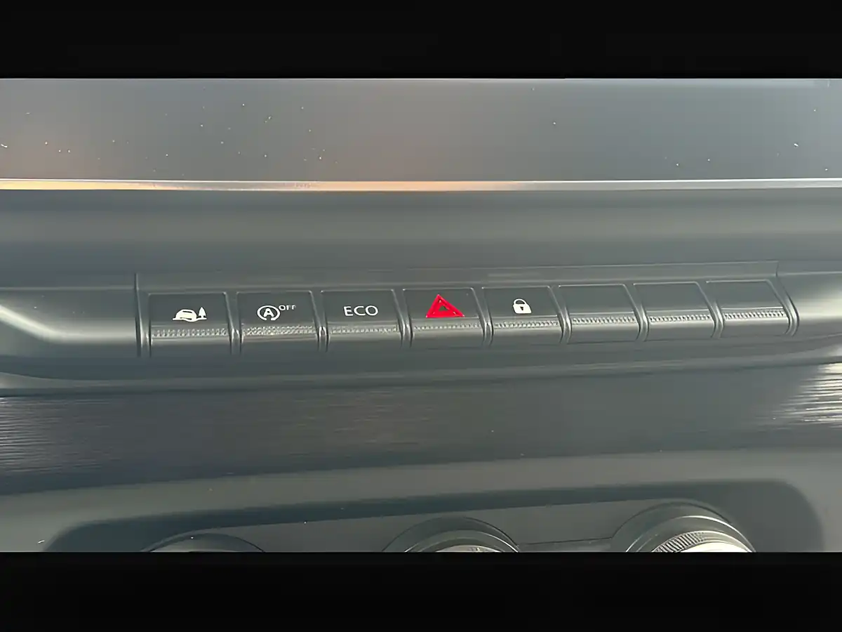 Used 2024 Renault Trafic SL30 Extra Slate Grey - Interior and Exterior details 18
