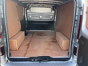 Used 2024 Renault Trafic SL30 Extra Swb Euro 6 Grey - Interior and Exterior details 10