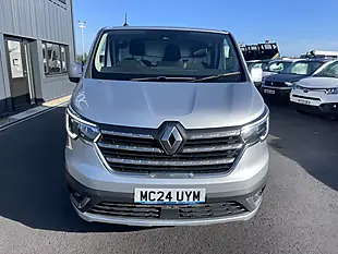 Used 2024 Renault Trafic SL30 Extra Swb Euro 6 Grey - Interior and Exterior details 3