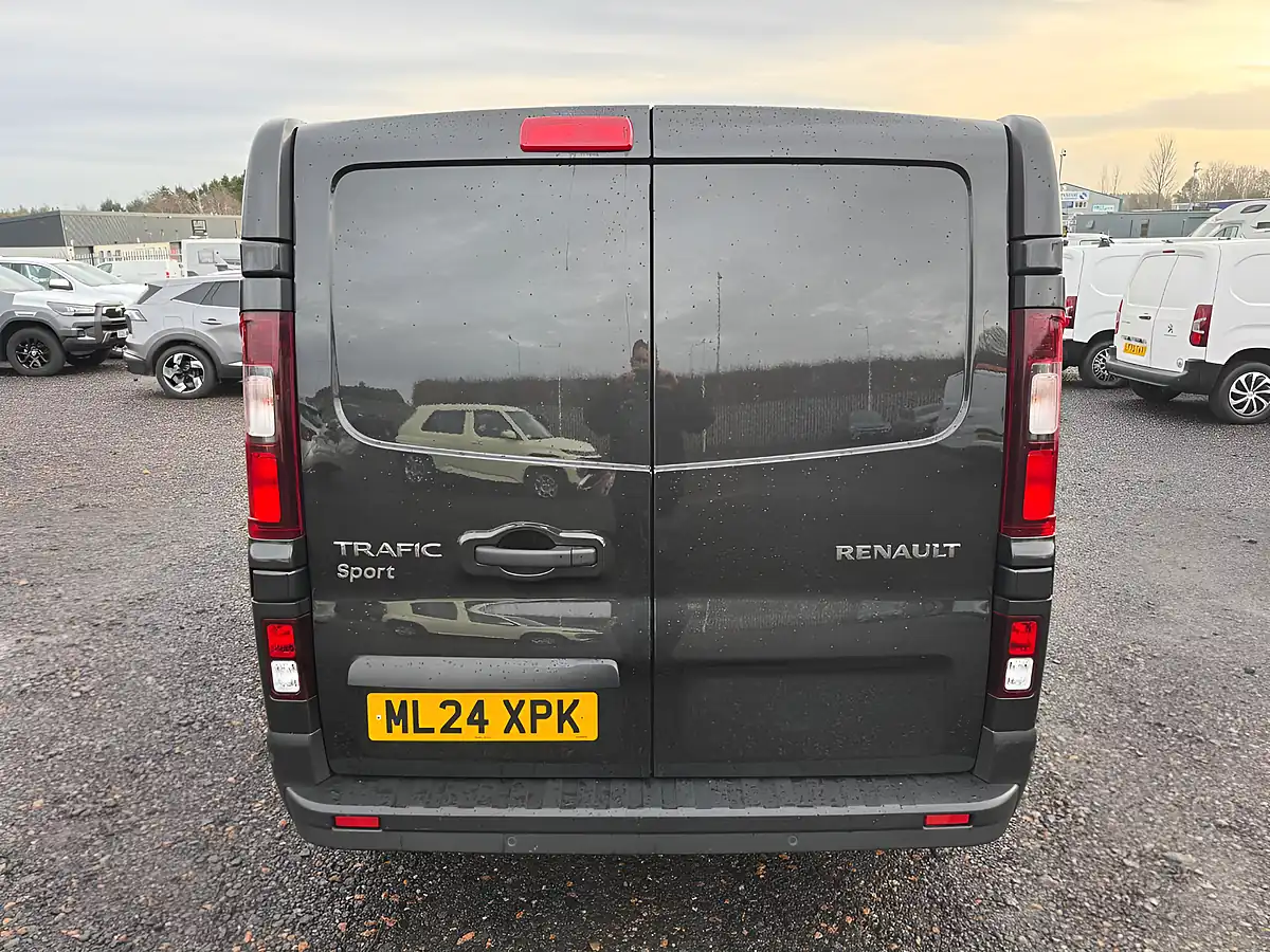 Used 2024 Renault Trafic Sport Black - Interior and Exterior details 6