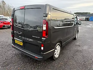 Used 2024 Renault Trafic Sport Black - Interior and Exterior details 7