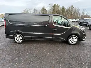 Used 2024 Renault Trafic Sport Black - Interior and Exterior details 8