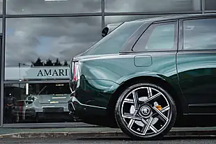 Used 2024 Rolls-Royce Cullinan Black Badge Series Ii Dark Emerald Metallic - Interior and Exterior details 6