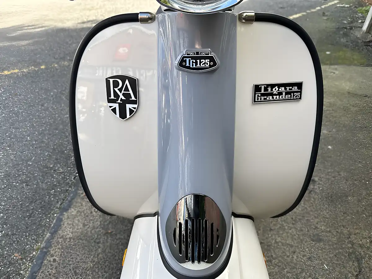 Used 2024 Royal Alloy Tg Ac Grey/Ivory - Interior and Exterior details 11