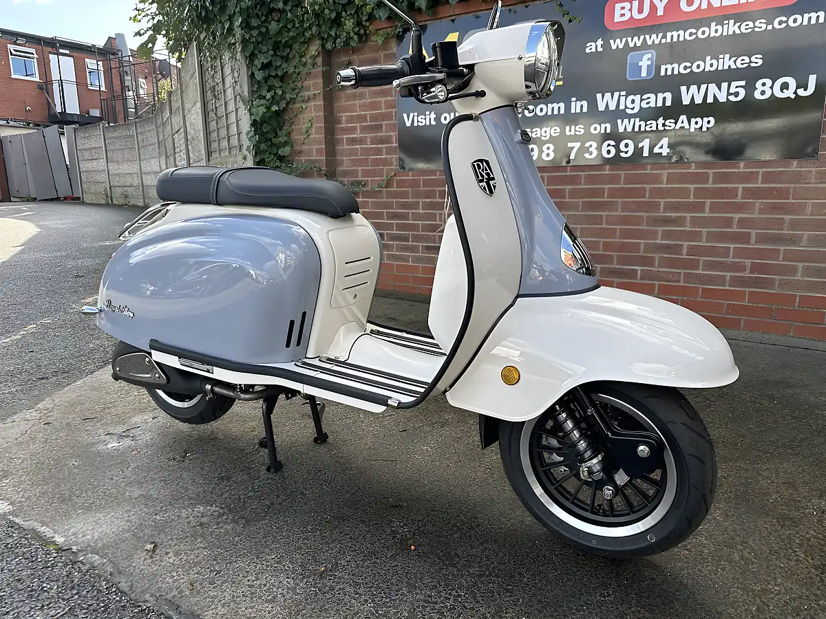 Used 2024 Royal Alloy Tg Ac Grey/Ivory - Interior and Exterior details 2