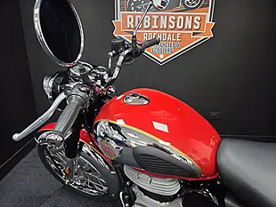 Used 2024 Royal Enfield Classic 350 Chrome and Red - Interior and Exterior details 11