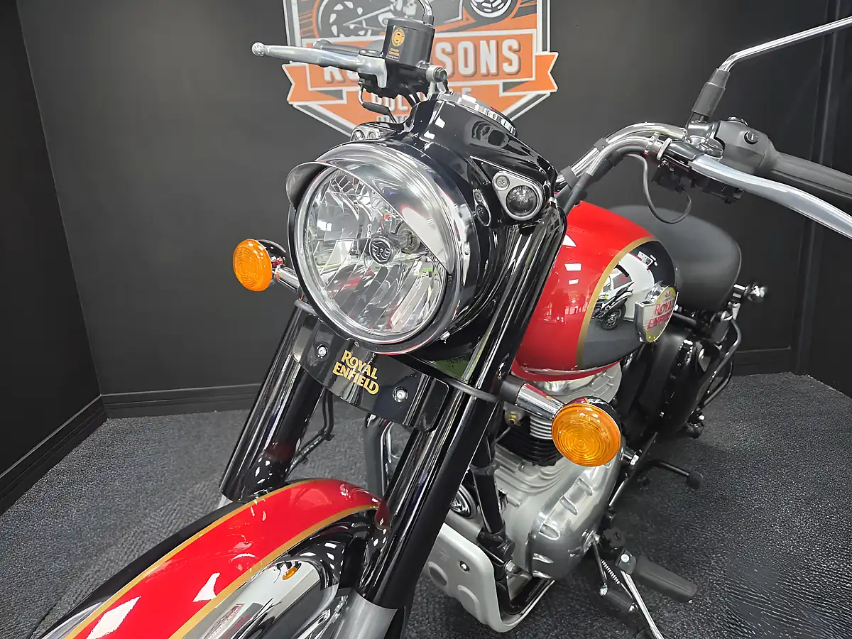 Used 2024 Royal Enfield Classic 350 Chrome and Red - Interior and Exterior details 8