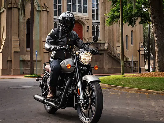 2024 Royal Enfield Classic 350 Dark