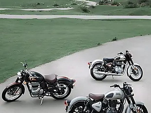 Used 2024 Royal Enfield Classic 350 Dark Dark Stealth Black - Interior and Exterior details 9