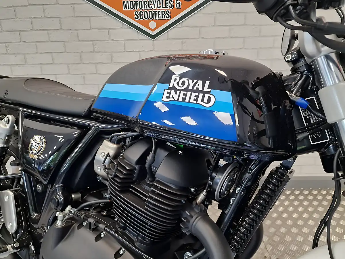 Used 2024 Royal Enfield Continental GT 650 Dark Slipstream Blue - Interior and Exterior details 9