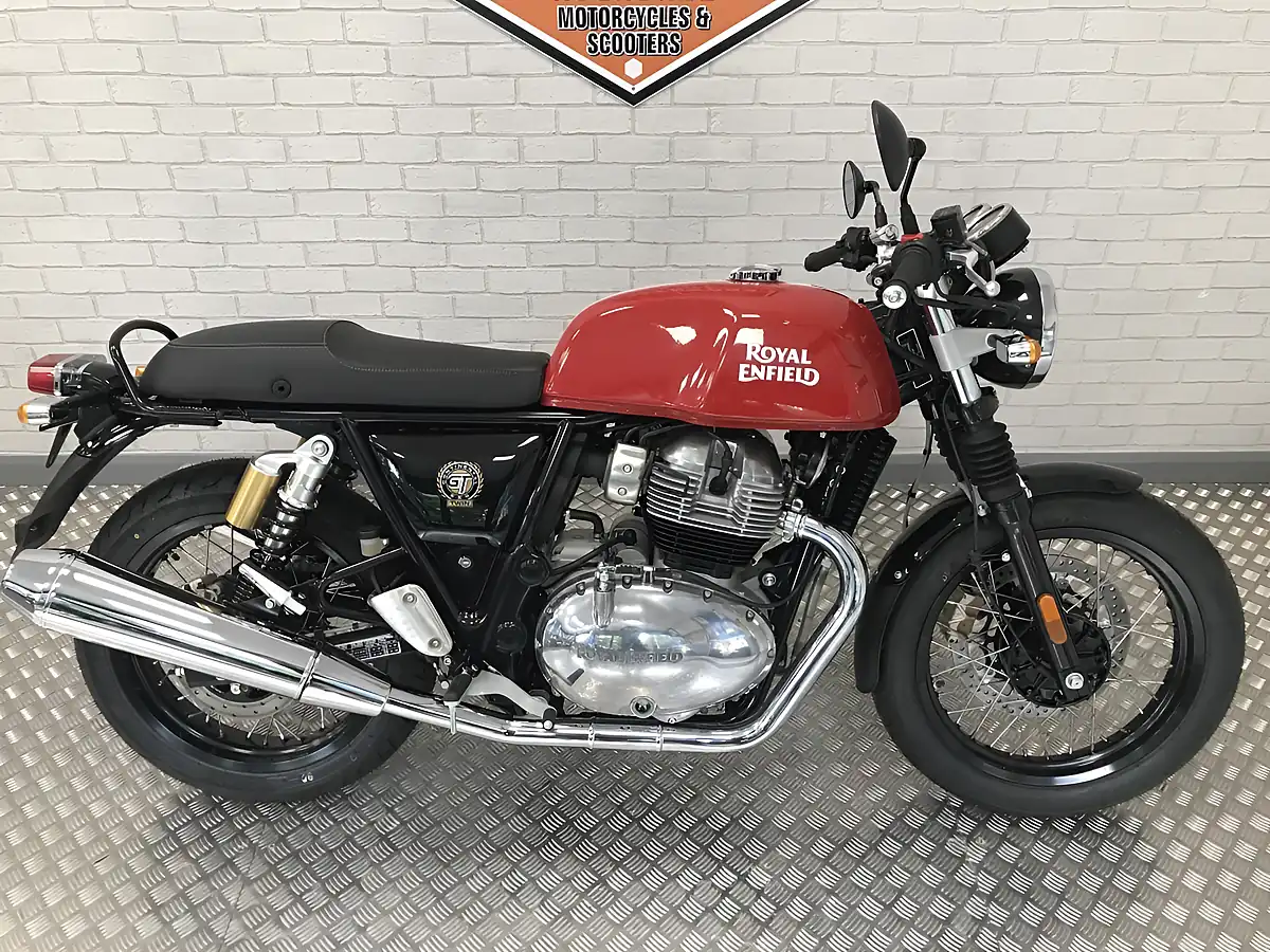 Used 2024 Royal Enfield Continental GT 650 Ventura Blue - Interior and Exterior details 3