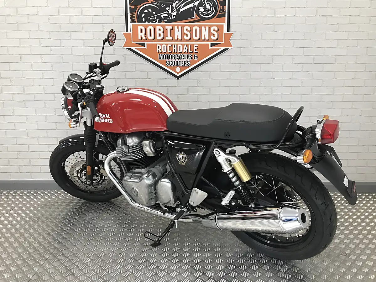 Used 2024 Royal Enfield Continental GT 650 Ventura Blue - Interior and Exterior details 8