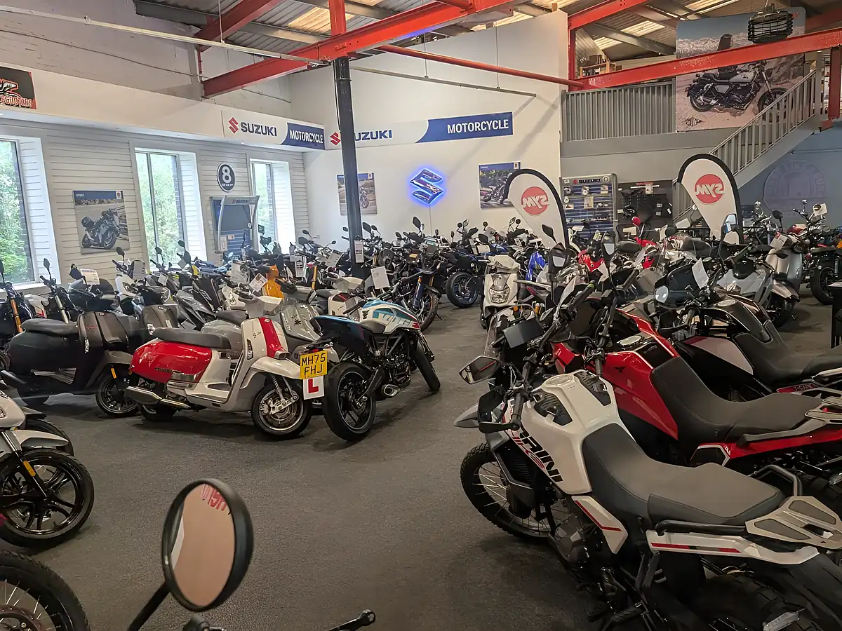 Used 2024 Royal Enfield Continental GT Blue - Interior and Exterior details 15
