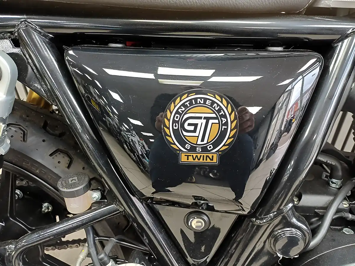 Used 2024 Royal Enfield Continental GT Grey - Interior and Exterior details 13