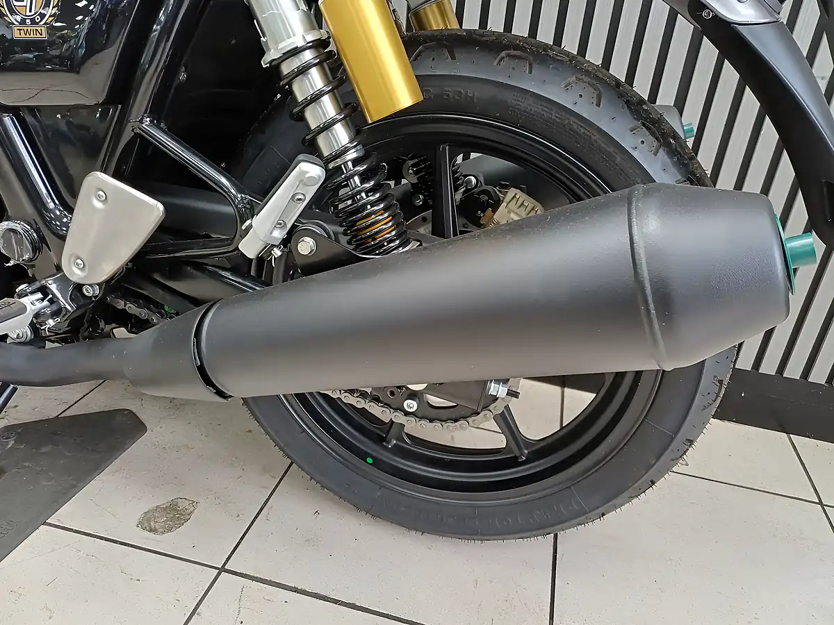 Used 2024 Royal Enfield Continental GT Grey - Interior and Exterior details 16