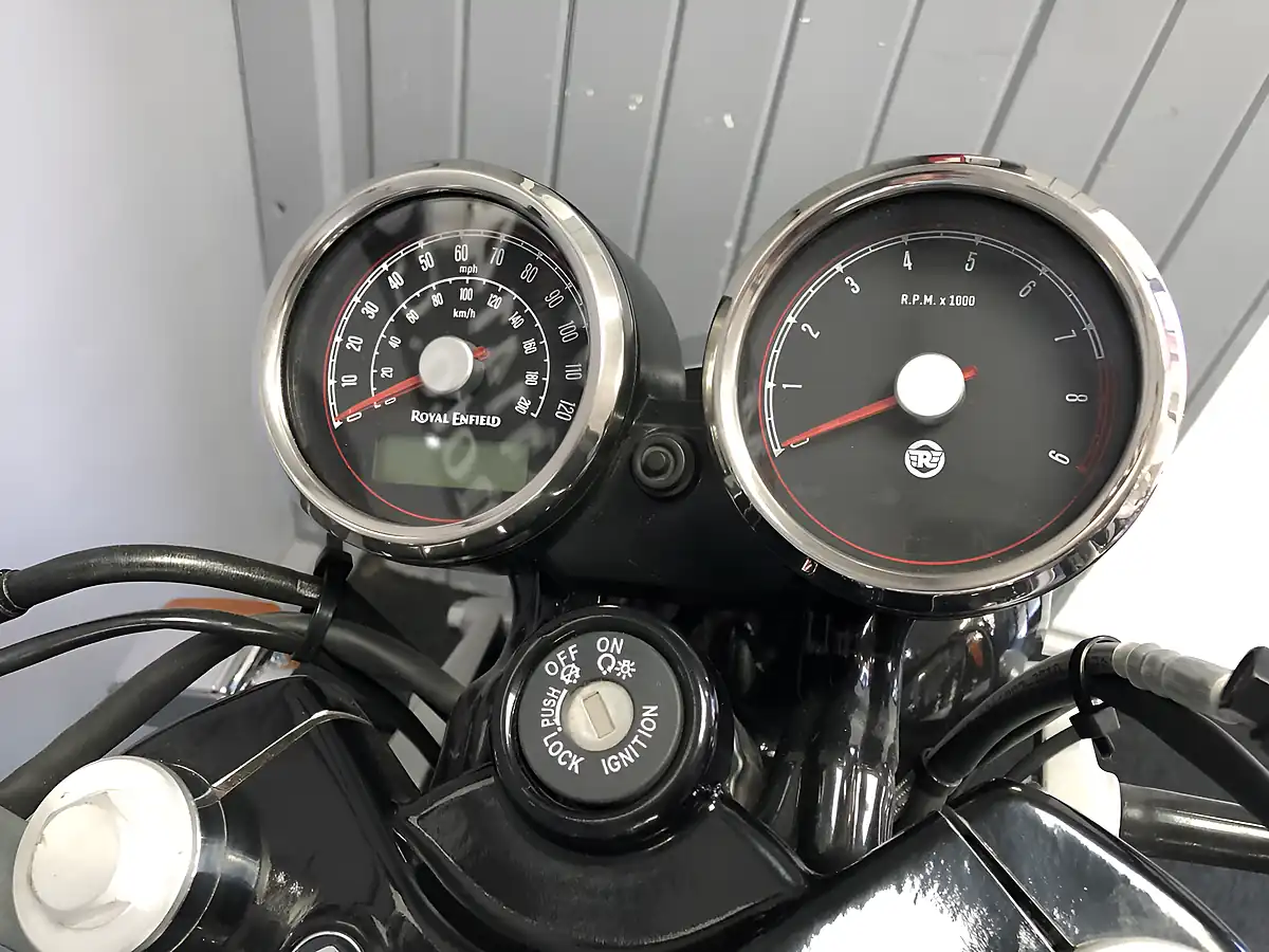 Used 2024 Royal Enfield Continental GT Ventura Storm - Interior and Exterior details 7