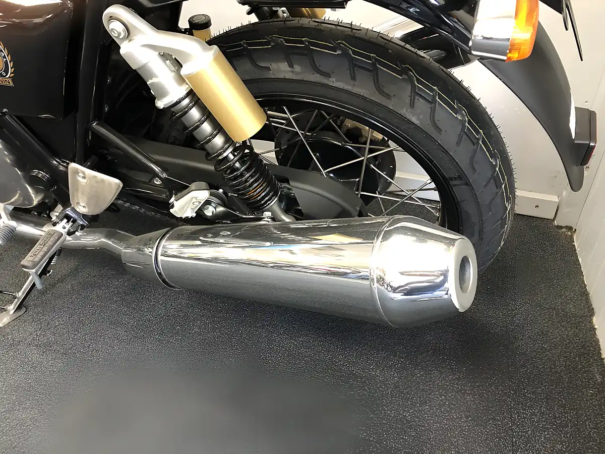 Used 2024 Royal Enfield Continental GT Ventura Storm - Interior and Exterior details 9