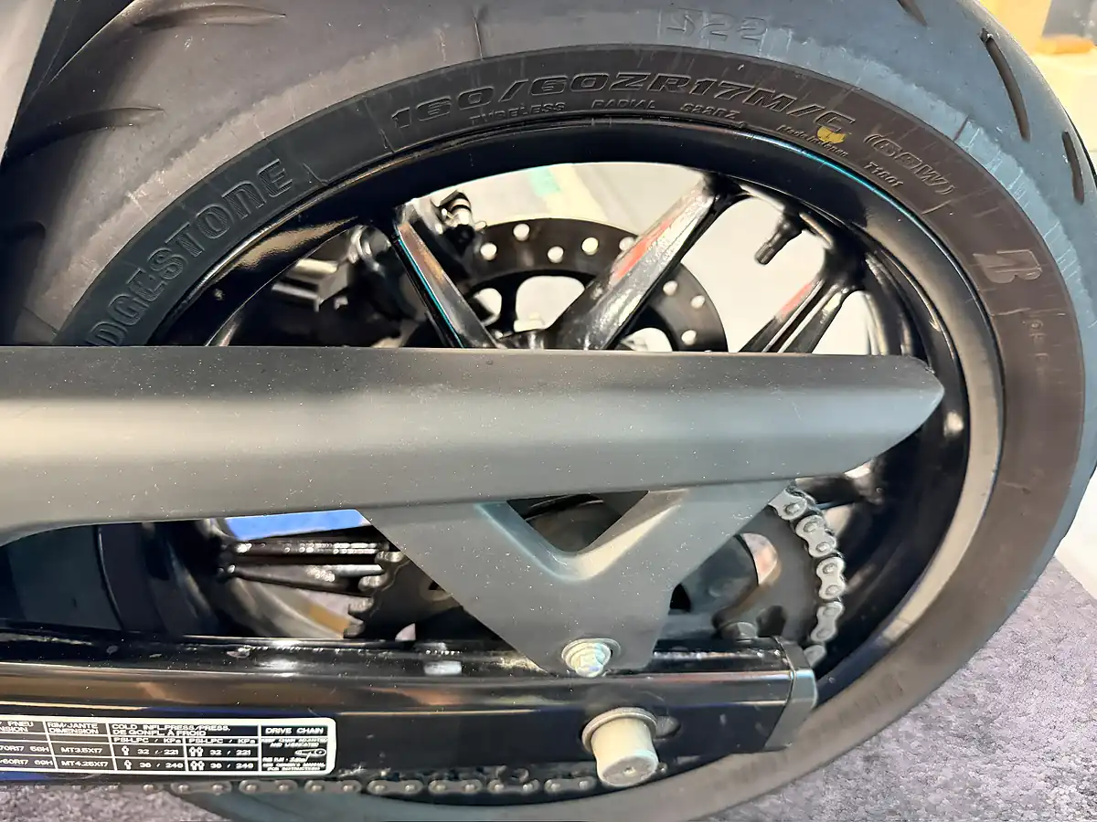 Used 2024 Royal Enfield Guerrilla - Interior and Exterior details 11