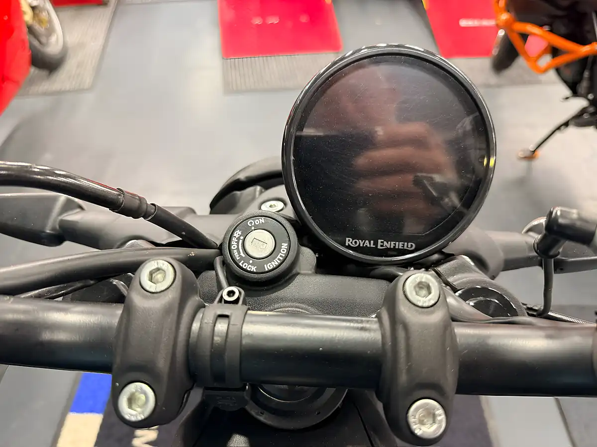 Used 2024 Royal Enfield Guerrilla - Interior and Exterior details 13