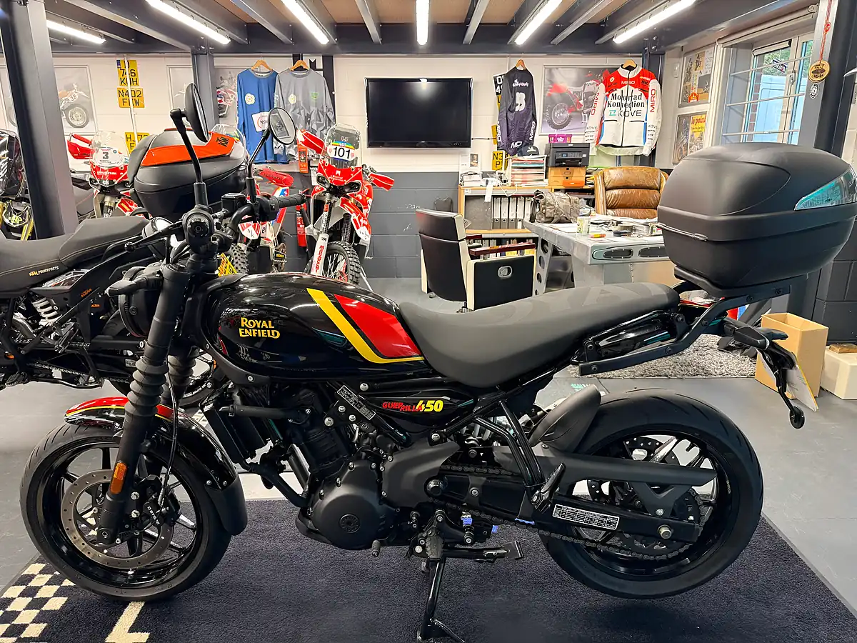 Used 2024 Royal Enfield Guerrilla - Interior and Exterior details 18