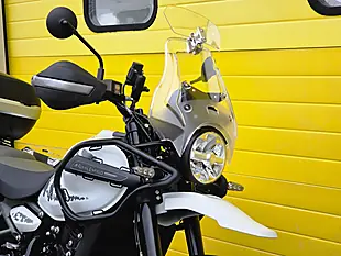 Used 2024 Royal Enfield Himalayan Abs White - Interior and Exterior details 12