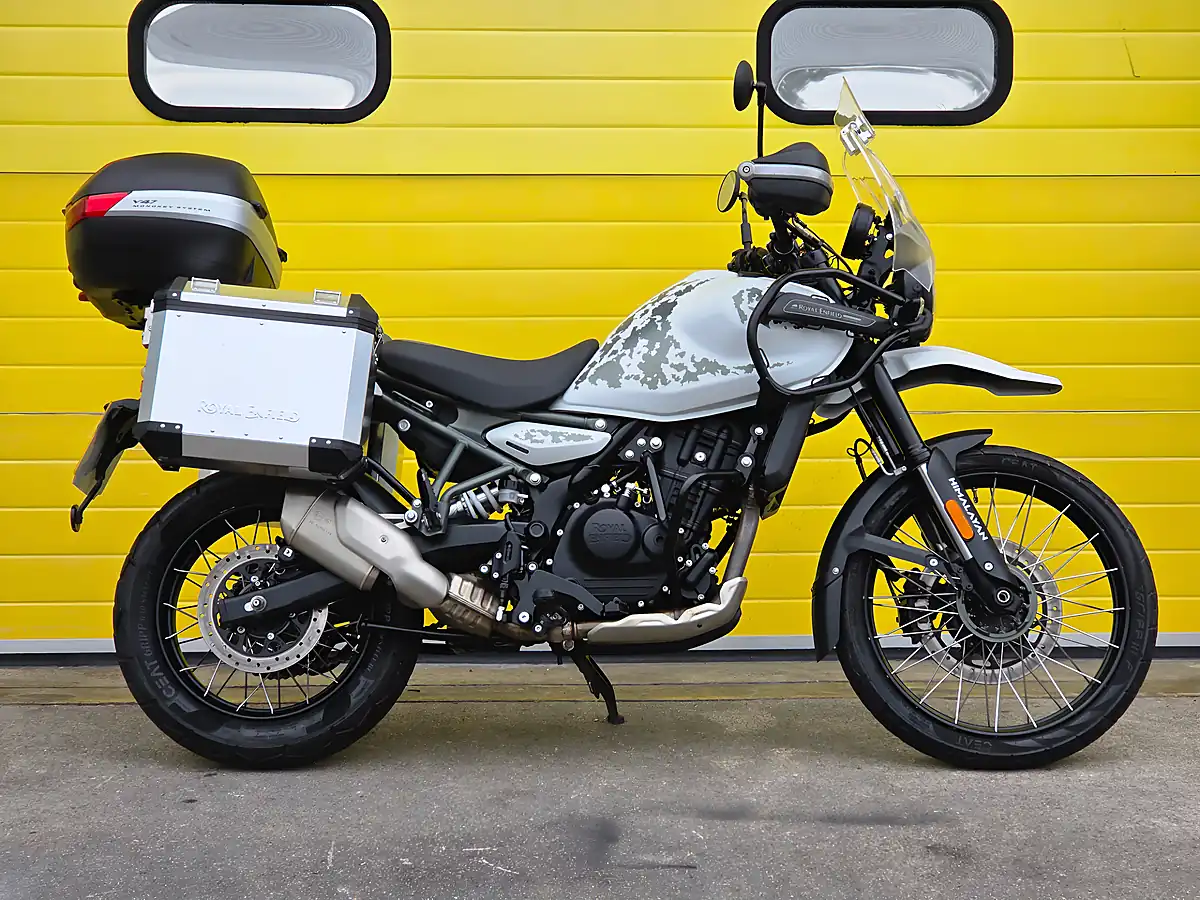 Used 2024 Royal Enfield Himalayan Abs White - Interior and Exterior details 2