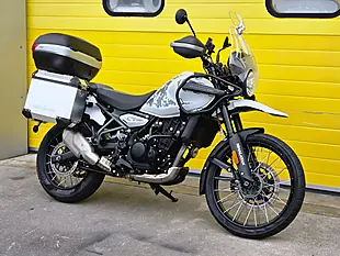 Used 2024 Royal Enfield Himalayan Abs White - Interior and Exterior details 3