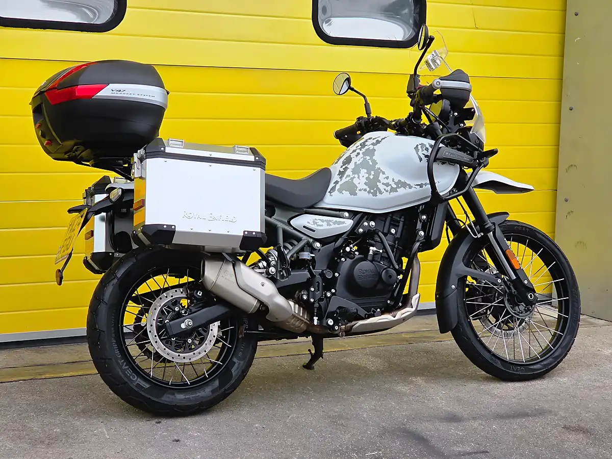 Used 2024 Royal Enfield Himalayan Abs White - Interior and Exterior details 4