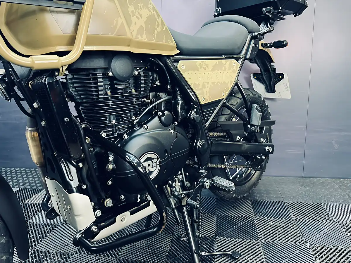 Used 2024 Royal Enfield Himalayan Camo Brown - Interior and Exterior details 11