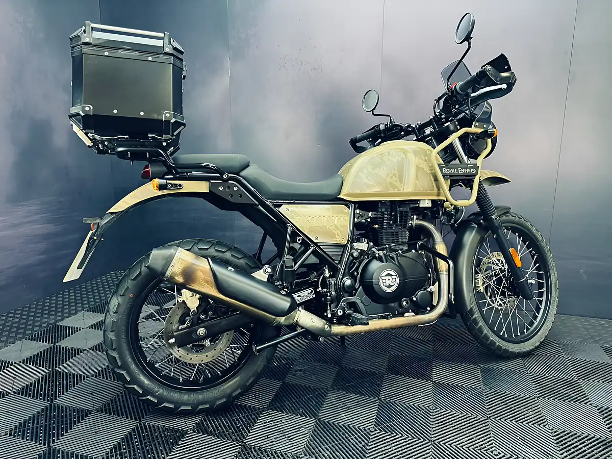 Used 2024 Royal Enfield Himalayan Camo Brown - Interior and Exterior details 12