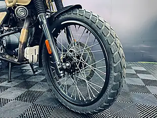 Used 2024 Royal Enfield Himalayan Camo Brown - Interior and Exterior details 15