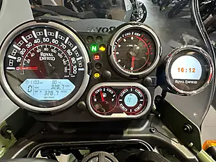 Used 2024 Royal Enfield Himalayan Green - Interior and Exterior details 12
