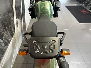 Used 2024 Royal Enfield Himalayan Green - Interior and Exterior details 14