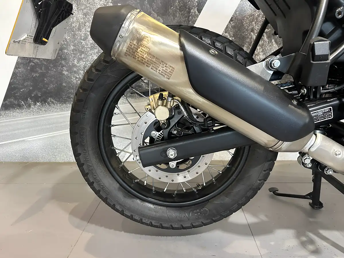 Used 2024 Royal Enfield Himalayan Green - Interior and Exterior details 5